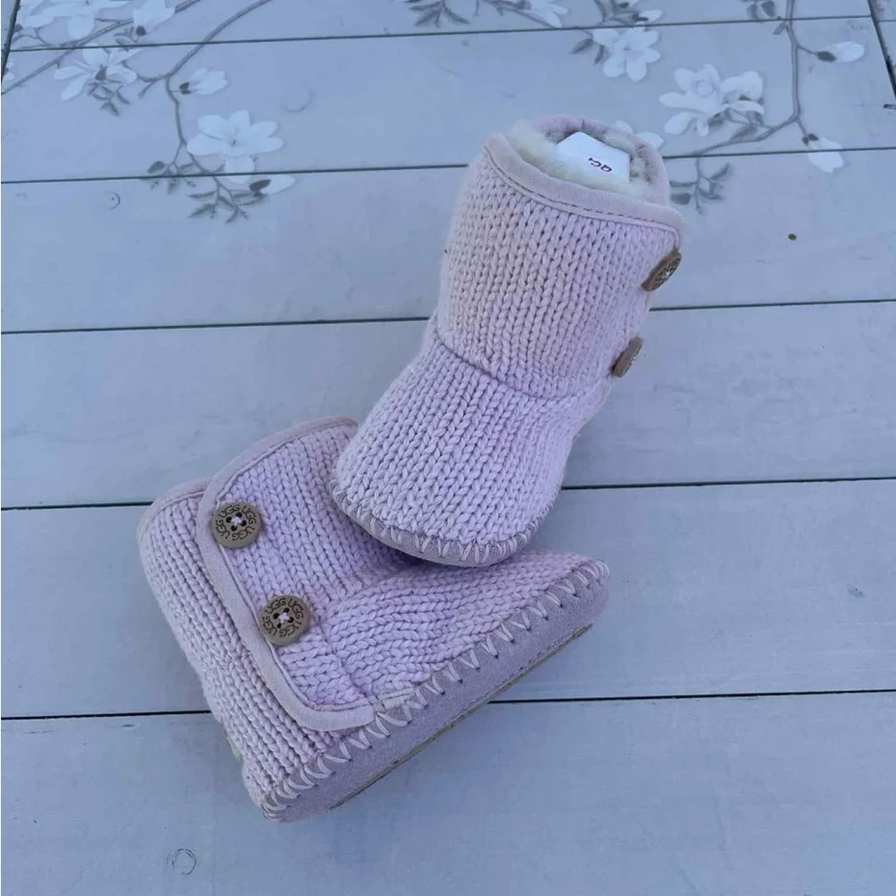 UGG Light Pink Knit Baby Booties